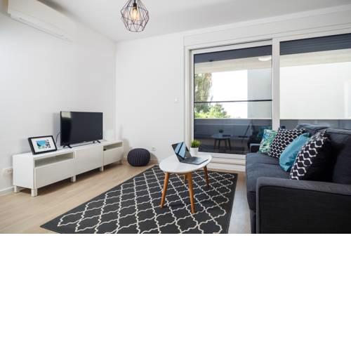 Two bedroom apt with parking and terrace 2