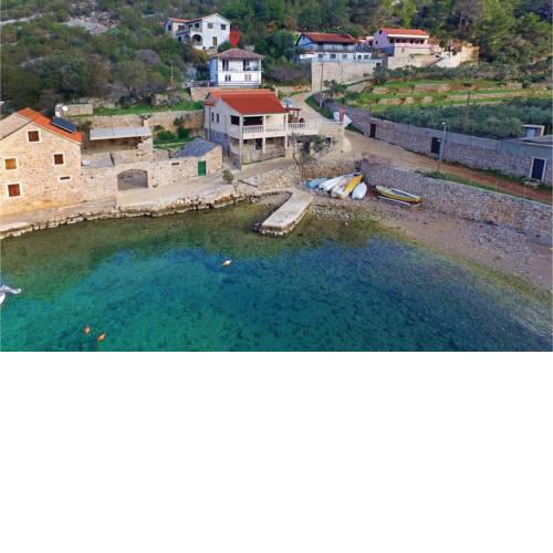 Two-Bedroom Holiday Home in Jelsa
