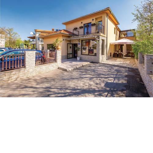 Two-Bedroom Holiday Home in Jurdani