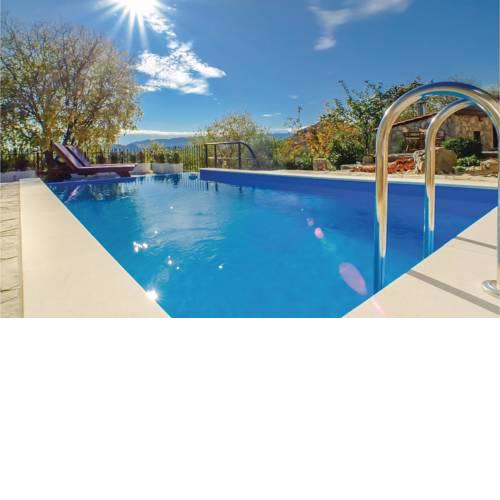Two-Bedroom Holiday Home in Orah