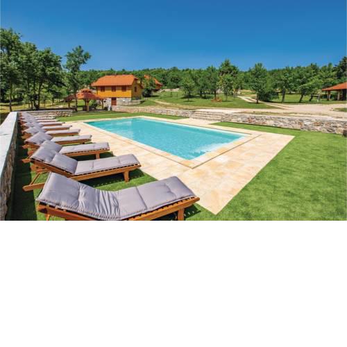 Two-Bedroom Holiday Home in Perusic
