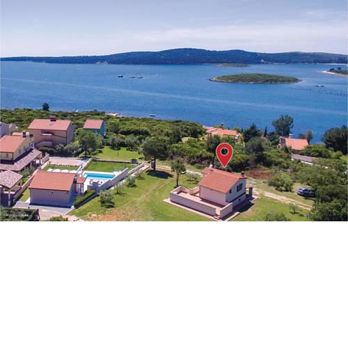 Two-Bedroom Holiday Home in Pomer