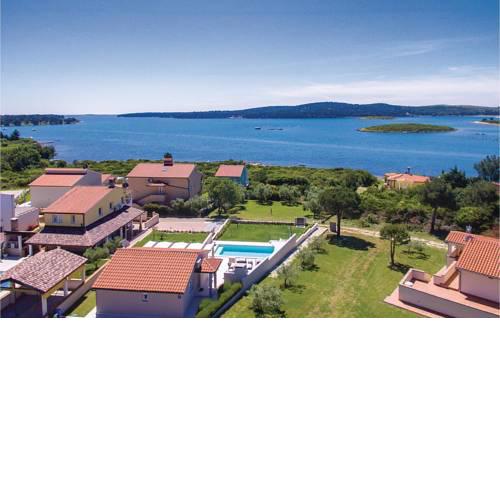 Two-Bedroom Holiday Home in Pomer