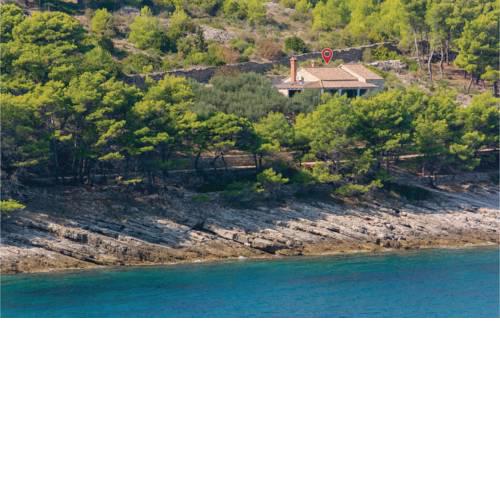 Two-Bedroom Holiday Home in Postira