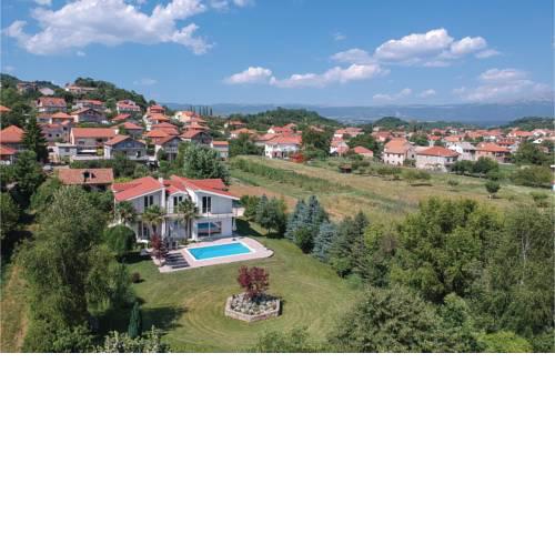 Two-Bedroom Holiday Home in Sinj