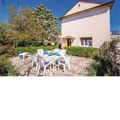 Two-Bedroom Holiday Home in Skrljevo