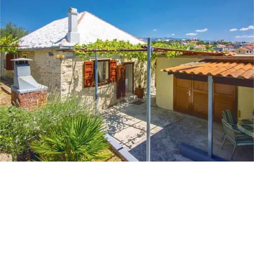 Two-Bedroom Holiday Home in Sumartin