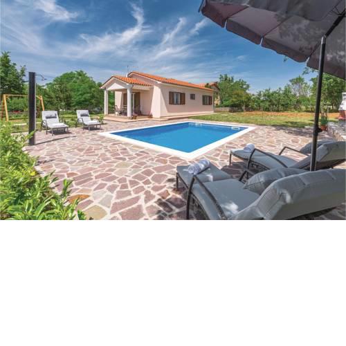 Two-Bedroom Holiday Home in Trget