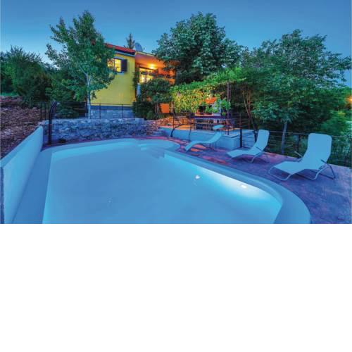 Two-Bedroom Holiday Home in Trilj