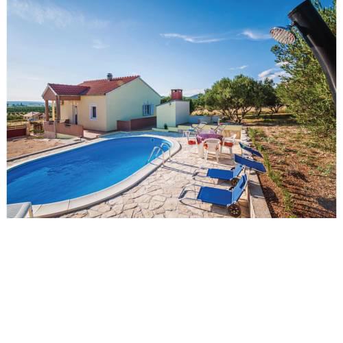 Two-Bedroom Holiday Home in Vrana