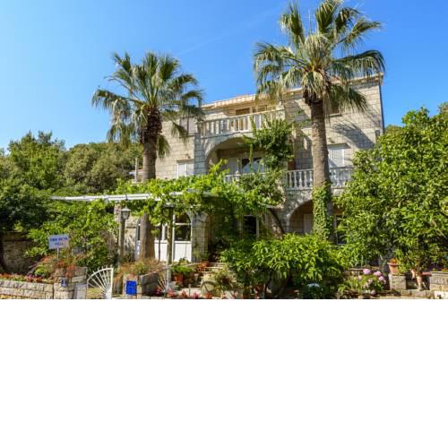 Two Palms Villa