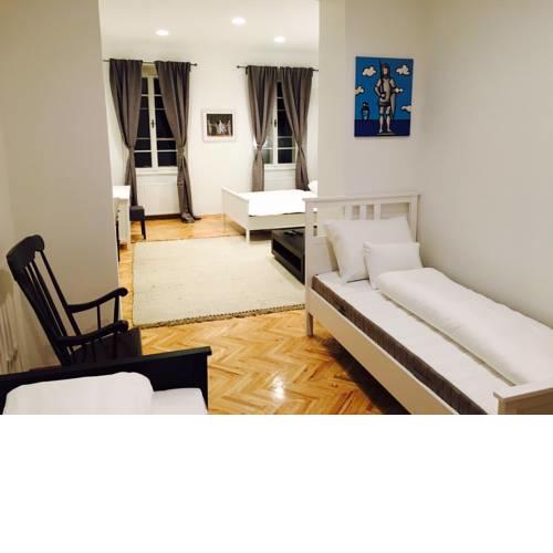 Ullrich Apartment