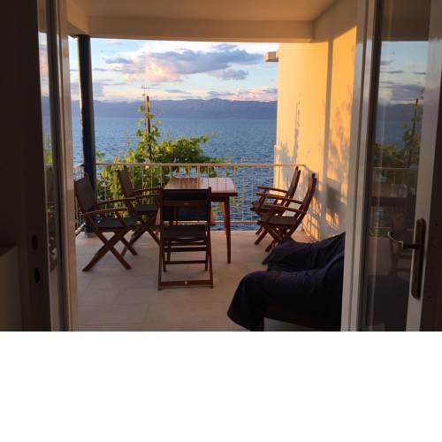 Vacation home "Tea" with beach