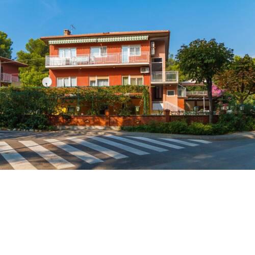 Valkane No. 2 apartment only 100m from the sea