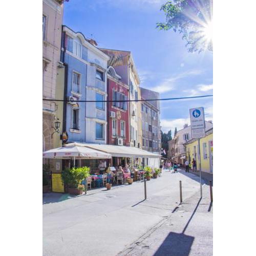 Vanda Old Town Center Apartment