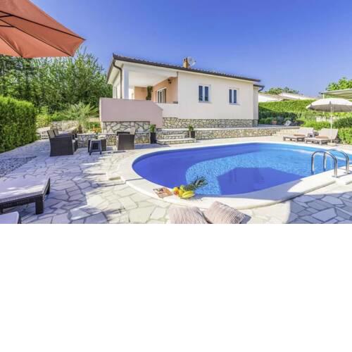 Veli Golji Villa Sleeps 8 with Pool Air Con and WiFi