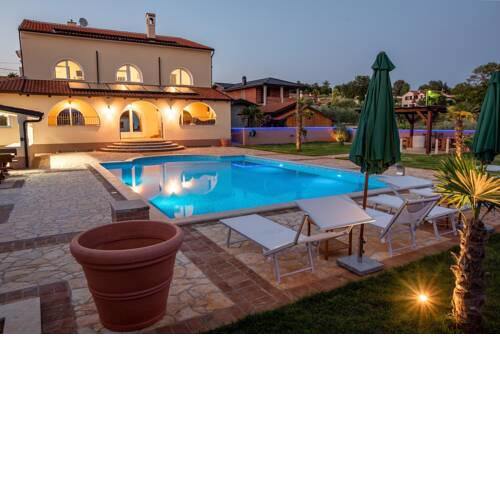 Via Flavia with Common Pool