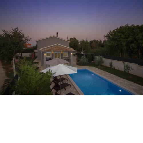 Vila Dejana