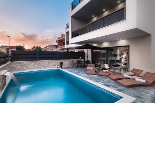 Villa Joe Residence