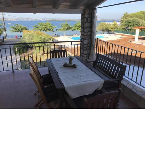 Vila M E J N - Apartment NINA in Kraj Croatia