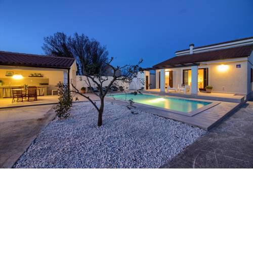 Vila Nina
