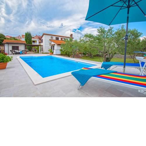 VILA OLIVE TREE