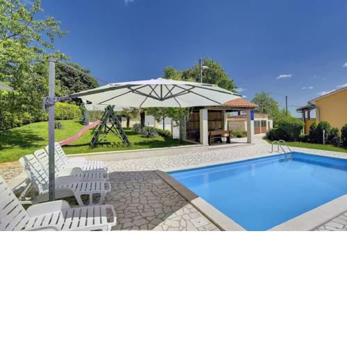 Villa Semy