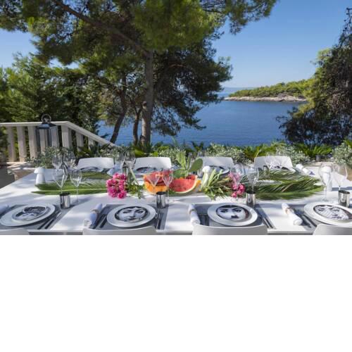 Villa Acona Selca - film star looks in a glamorous setting with amazing facilities