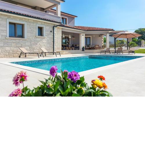 Villa Aeris with private pool