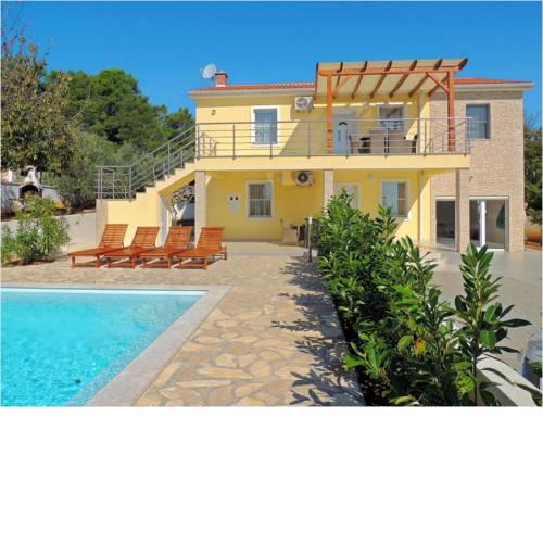 Villa Alex with pool