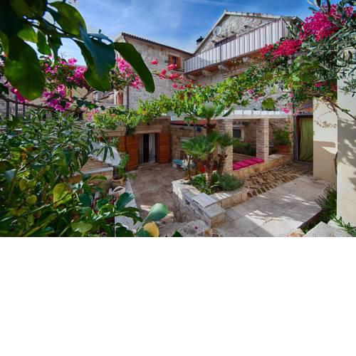 Villa Alma Komiza Island Vis