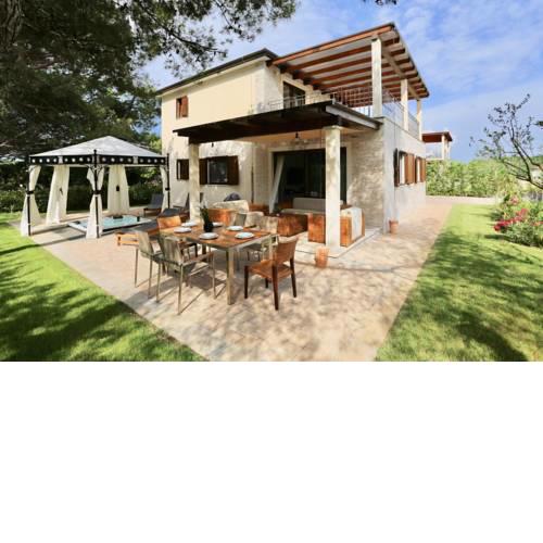 Villa Amir