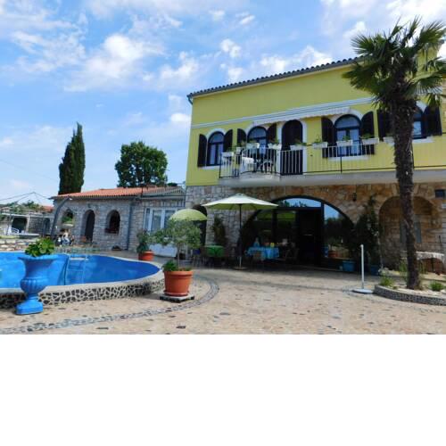 Villa Ana