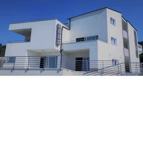 VILLA ANA