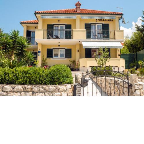 Villa Ana