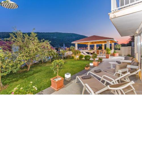 Villa Ana