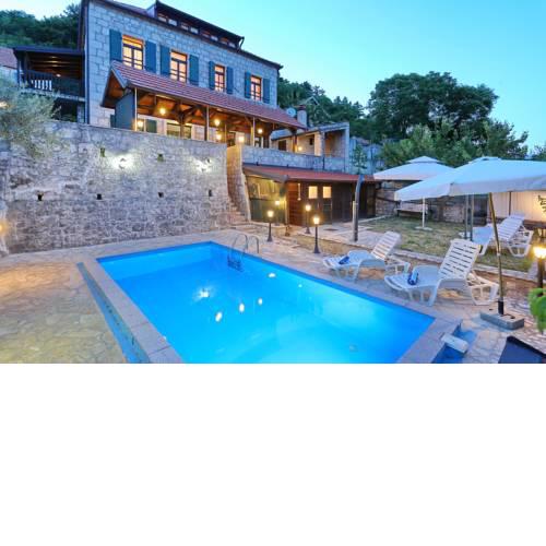 Villa Ana