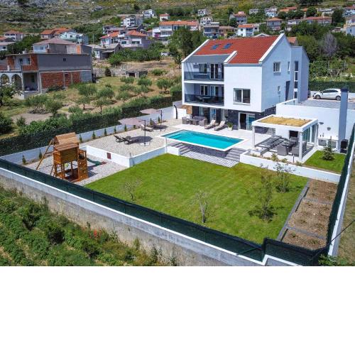 Villa Angelus - where angels stay