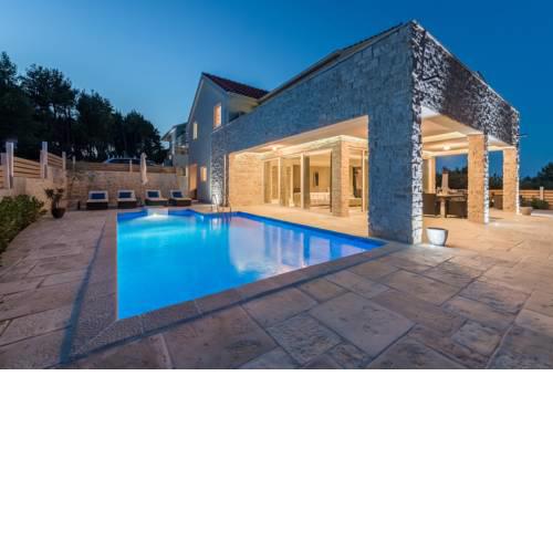 Villa Anouk