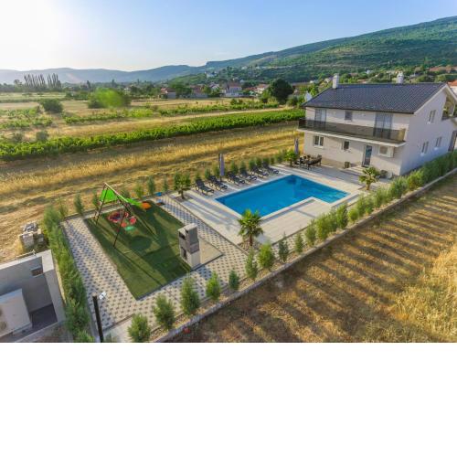 Villa Antea - privat heated pool, brand new villa, relaxing, rural near sea