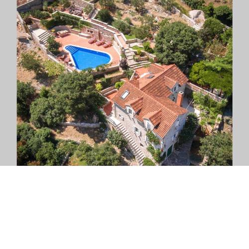 Villa-Apartment Kostela