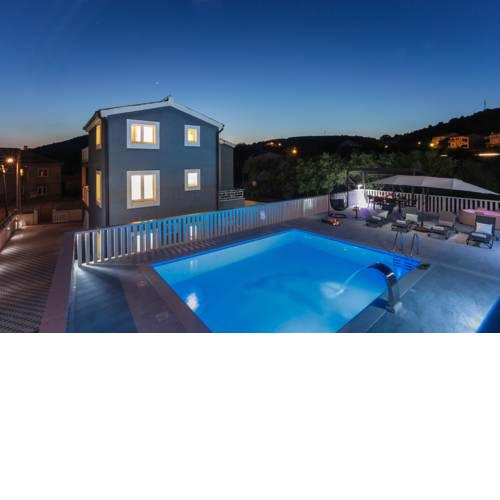 Villa Apartments Blue Dolphin