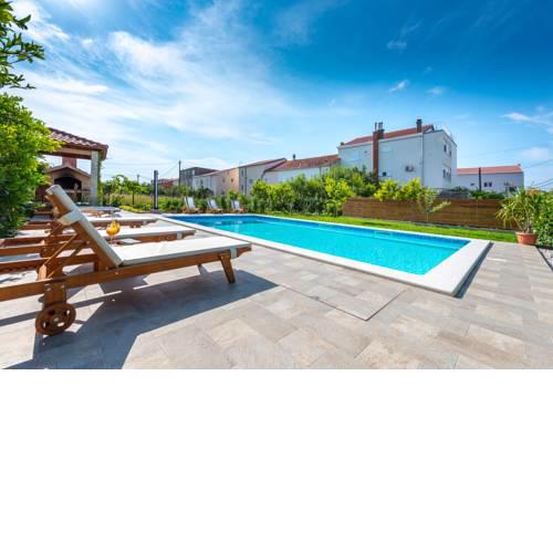 Villa Apartments Duje