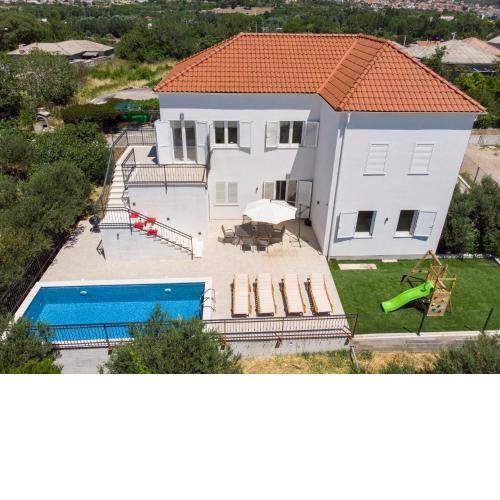 Villa Aquero