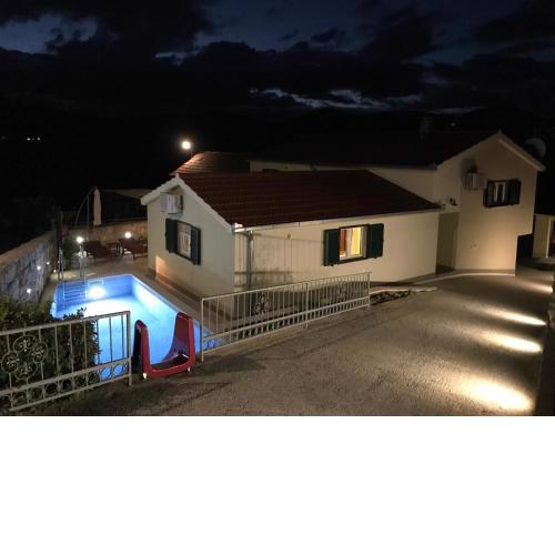 Villa Aranea