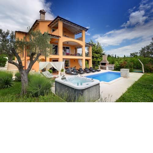 Villa Ari