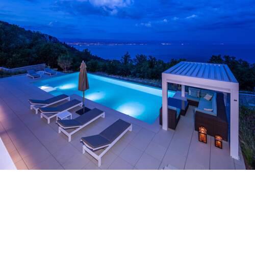 Villa Aura Caesar - 5 Bedroom villa - Ultra modern and luxurious - Stunning sea and town views
