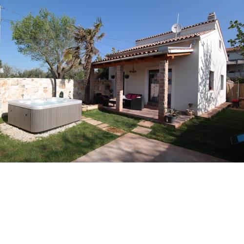 Villa Aurora