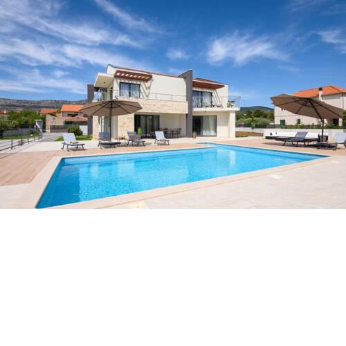 Villa B4