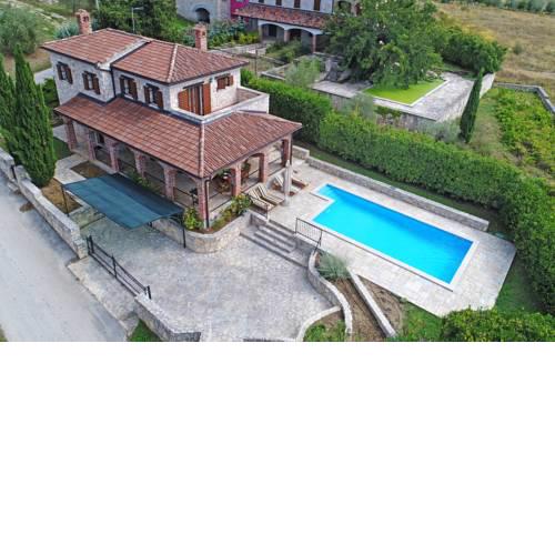 Villa Bajkini by Istarski Dvori